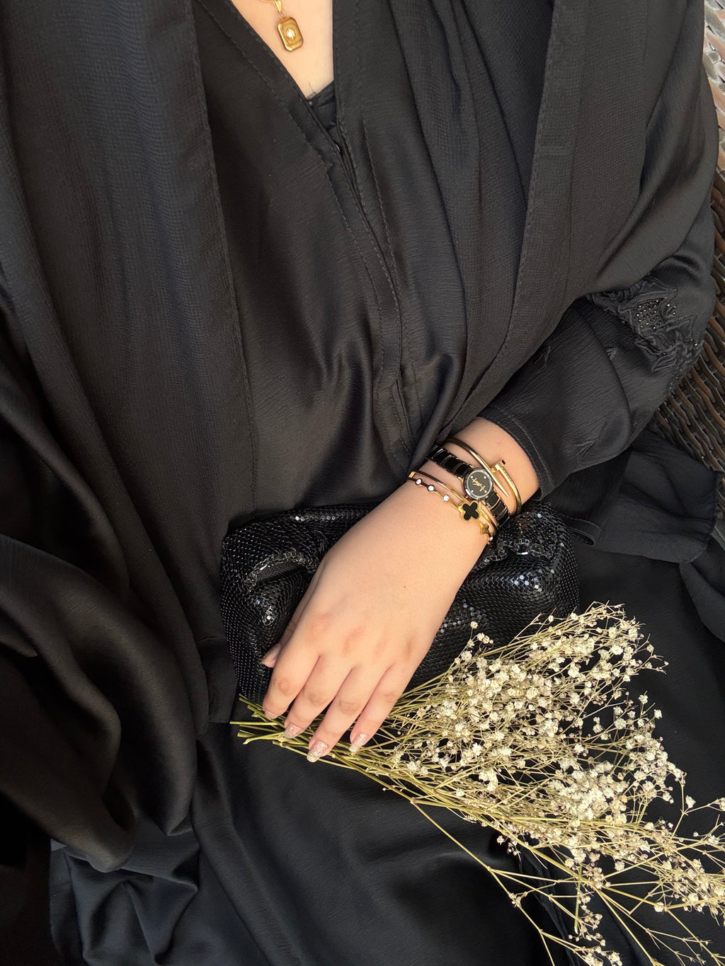 Black Embroidery Baggy Abaya