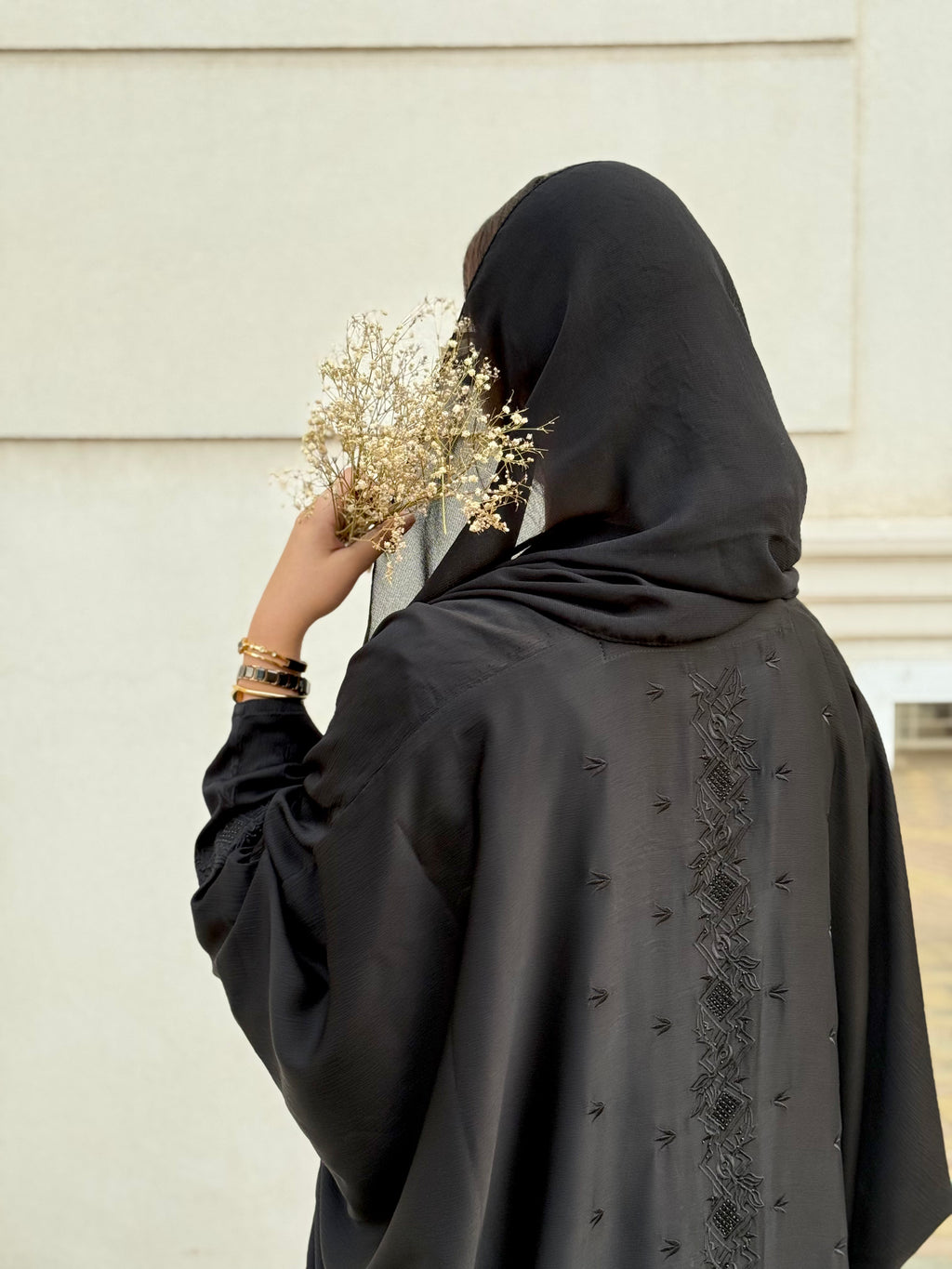 Black Embroidery Baggy Abaya