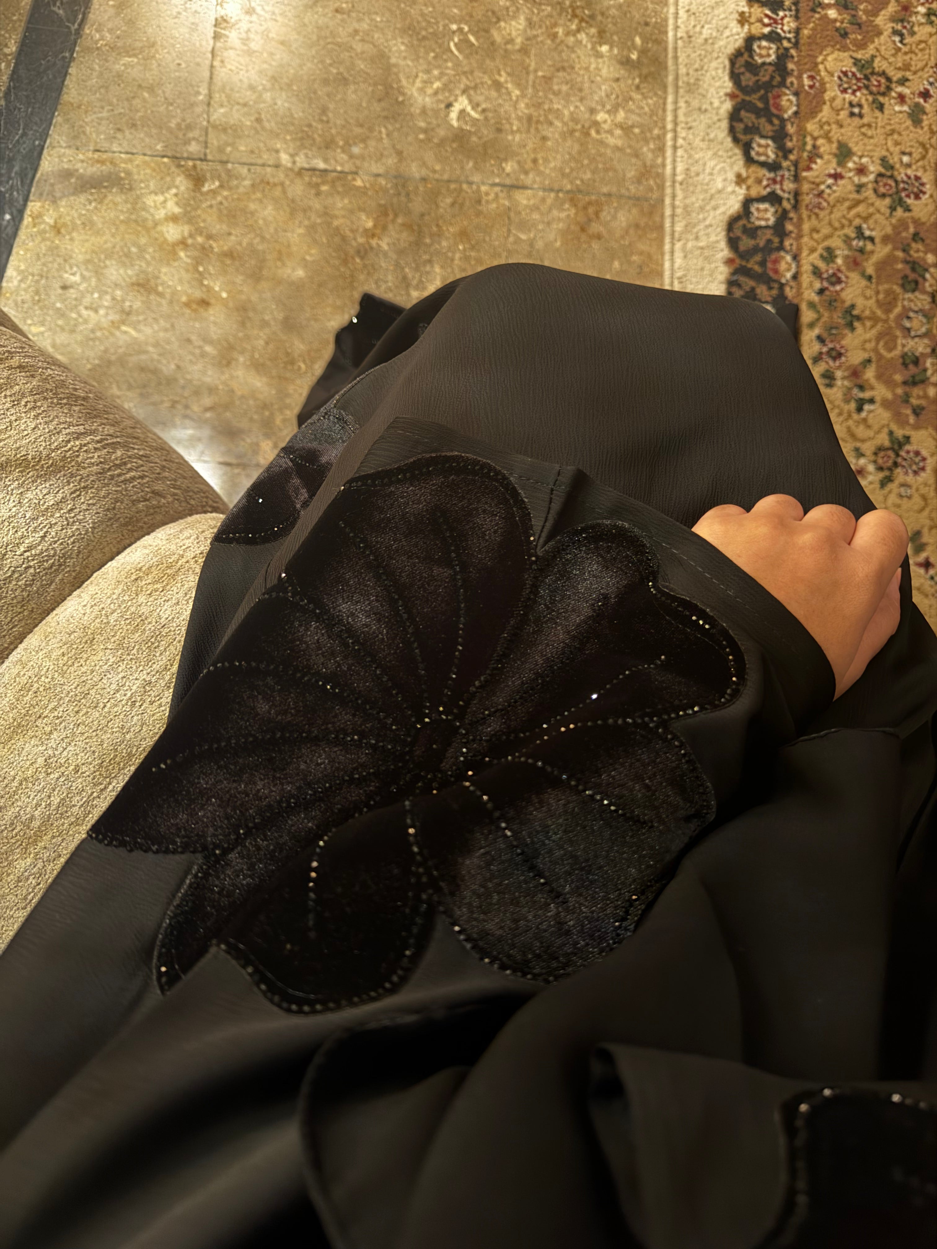 Black velvet flower Abaya
