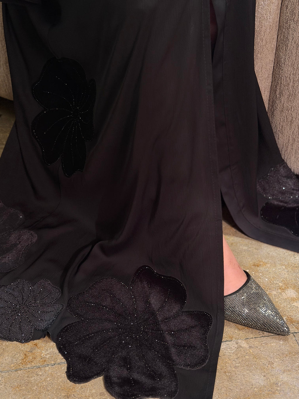 Black velvet flower Abaya